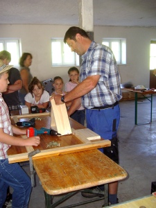 Ferienprogramm 2011: Wir basteln ein Insektenhaus