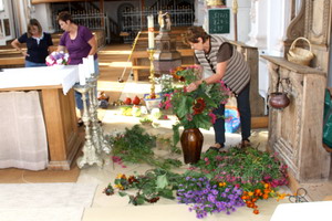 Erntedankdekoration in der Kirche