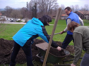 Wir bauen Hgelbeet
